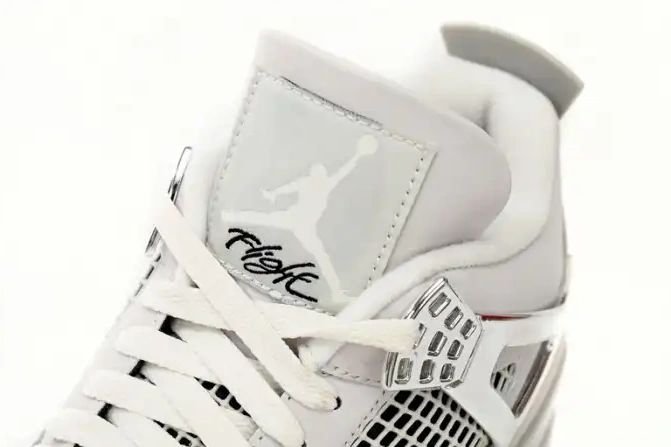 Kick Theory Jordan Frozen Moments 4 WMNS Air AQ9129-001 0501